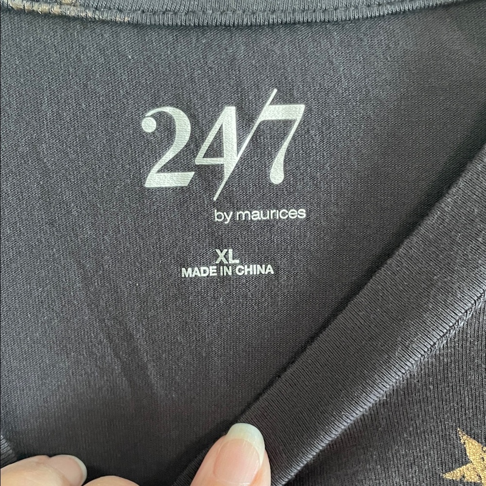 24/7 Gray Star Print Tee XL - Picture 2 of 4
